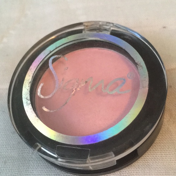 Sigma Beauty Eye Shadow Cherry Blossom Compact - Picture 2 of 5